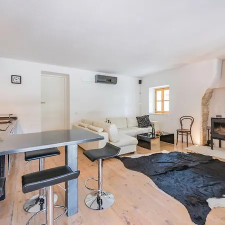 One-bedroom In Kaldanija